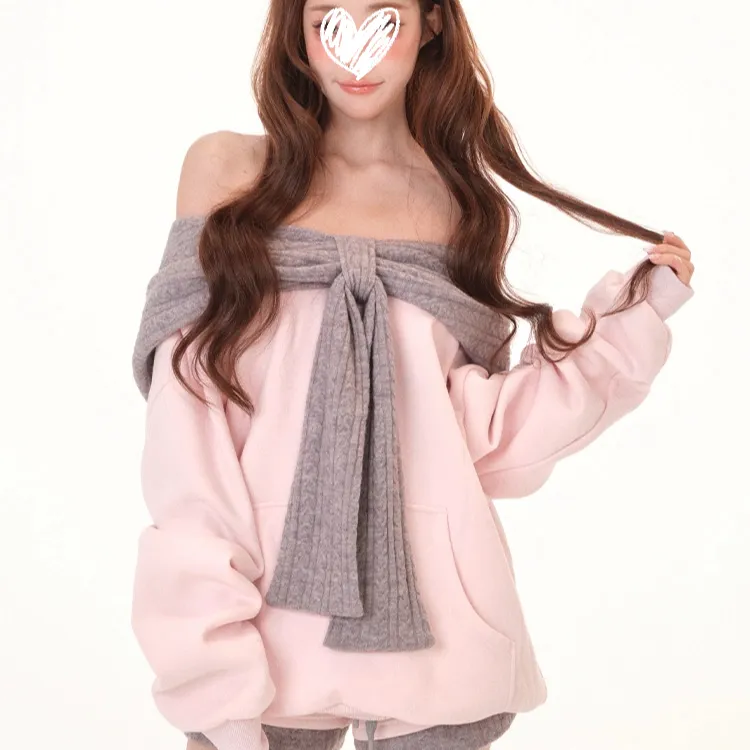 雾港甜章 设计感撞色一字肩多穿连帽宽松加绒卫衣短裤套装秋冬