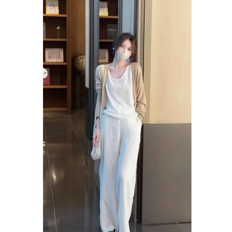 慵懒风套装女秋季韩系白色吊带背心防晒针织开衫休闲裤阔腿裤套装