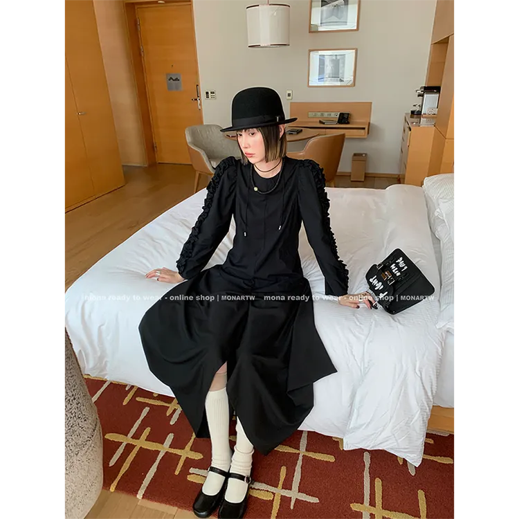 【Mona张绮贤】MONA 黑白色经典 设计衬衫上衣女 O125C03495