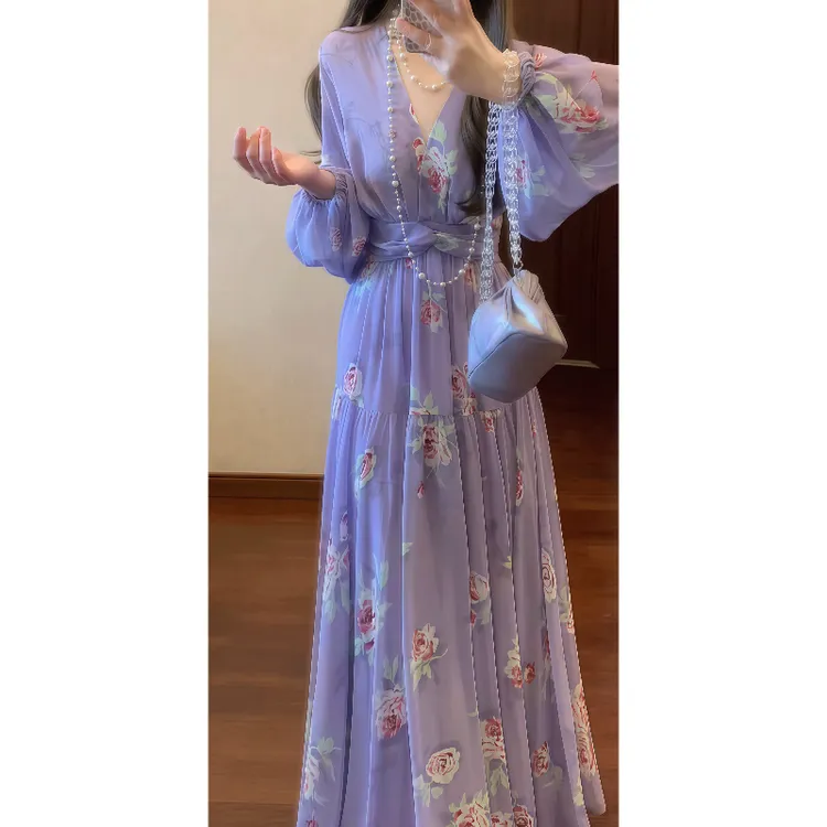 法式气质紫色V领连衣裙春夏长袖收腰裙子印花度假风大摆长裙9169