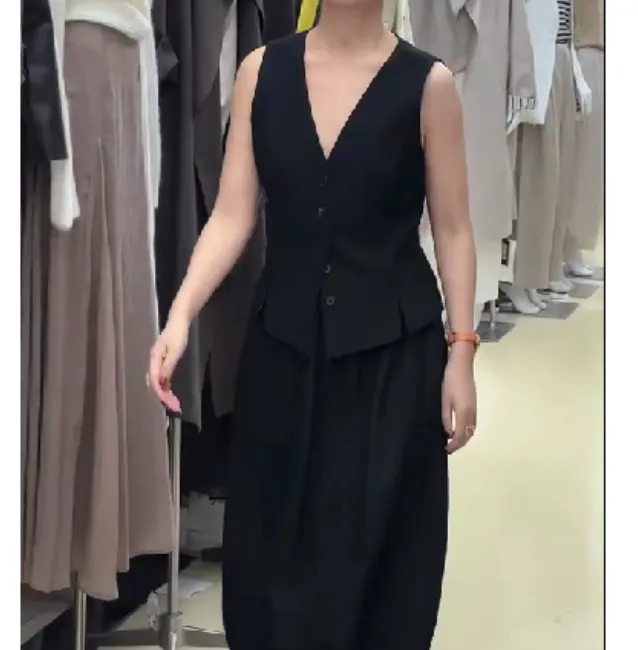 2025春季新款时尚女装网红气质爆款百搭马甲半身裙乖vc