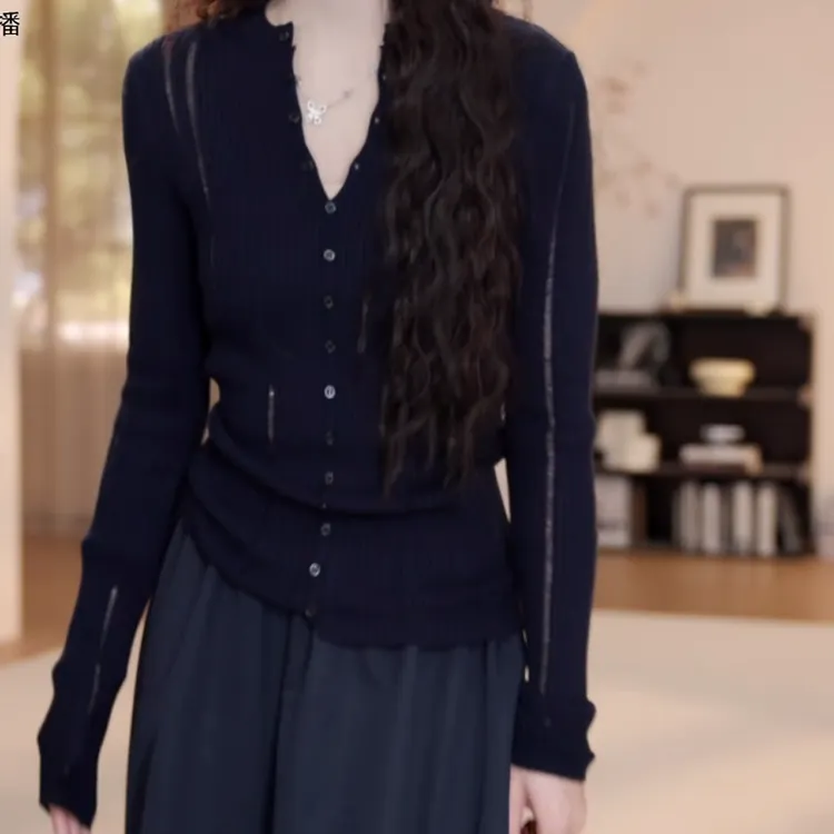 早秋新款纯色破洞流苏V领针织衫上衣长袖C5997打底