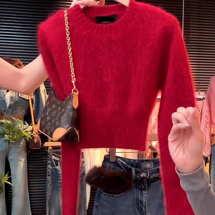 45、新年红色圆领长袖针织衫女秋冬新款修身显瘦短款减龄内搭上衣