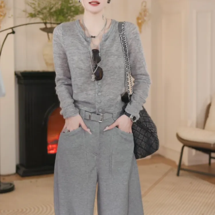 2025秋季新款心里简约百搭收腰灰色针织衫显瘦开衫外套LK2506500