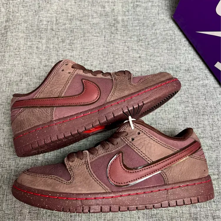 Nike Dunk SB Low酒红 情人节 男女同款 低帮休闲板鞋FN0619-600