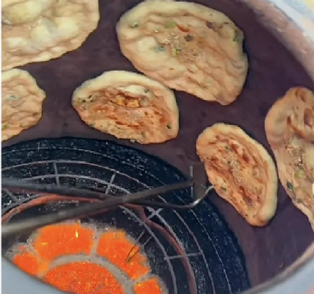 安徽灵璧烧饼葱油烧饼小吃真空包装烧饼