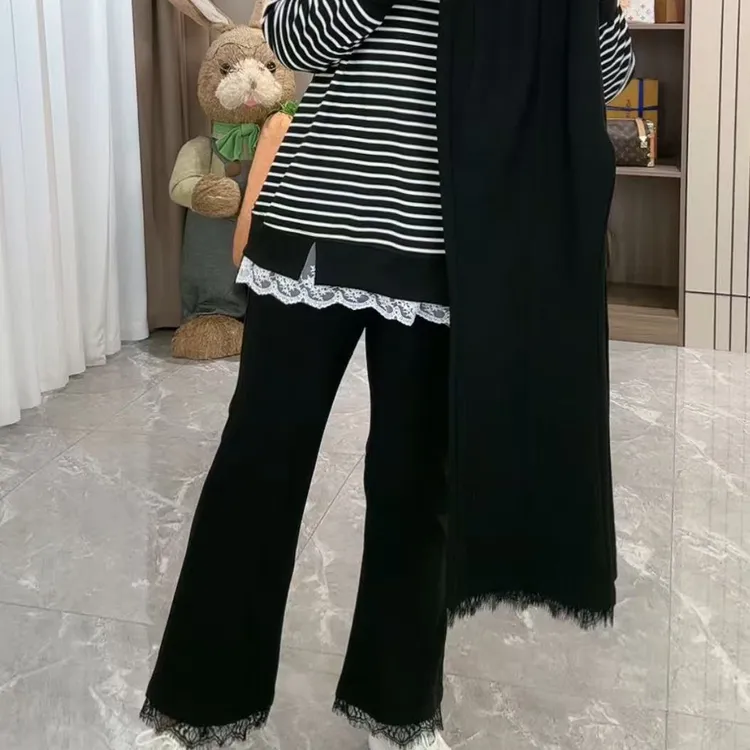 6875底边拼接蕾丝四面弹西服微喇裤