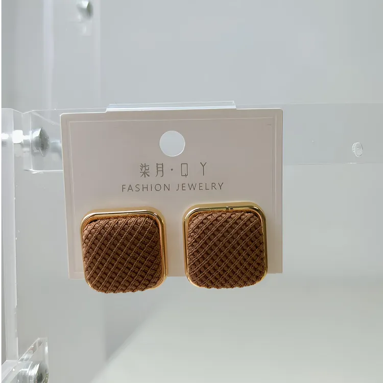 钛合金布艺耳饰 日韩欧美风卡其色女耳钉耳饰经典小众饰品