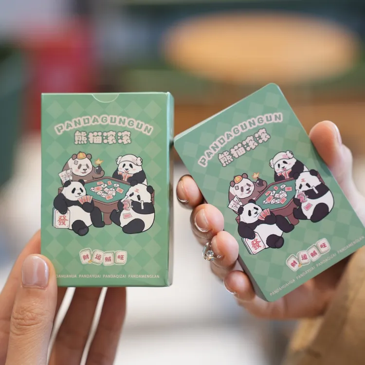 熊猫风格扑克牌适用于家庭娱乐棋牌室会所聚会旅行团建桌游