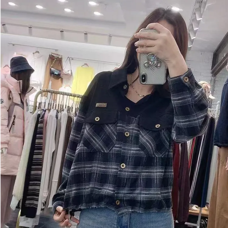 实体店学生减龄百搭格子衬衫休闲显瘦女衫外穿打底