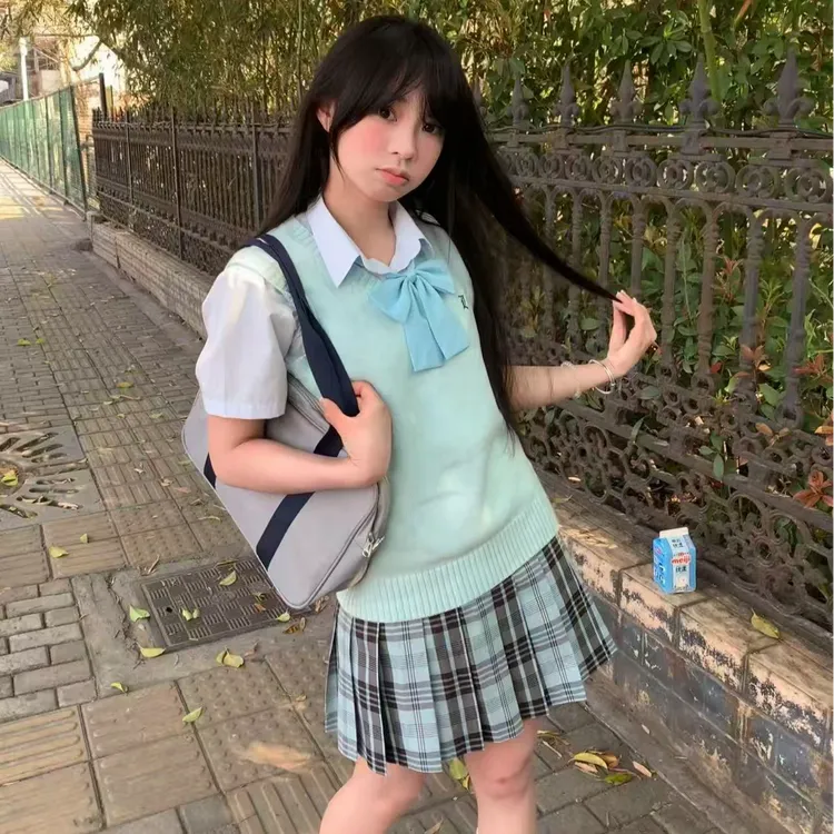 六麦等合店清仓 售完绝版正版百褶短裙高腰格裙半身裙春夏学院风