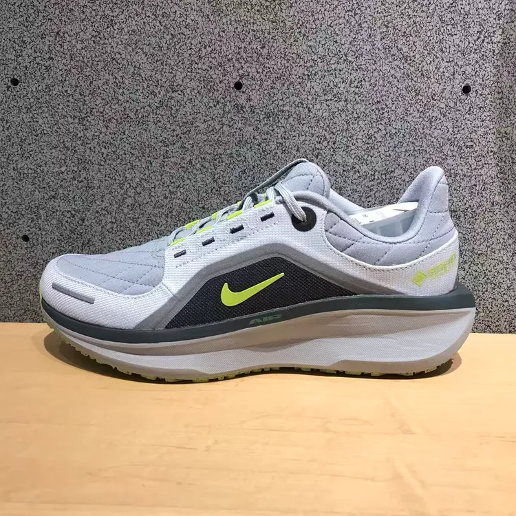NIKE/耐克Winflo 11 GORE-TEX 男子黑色防水公路跑步鞋FQ1358005