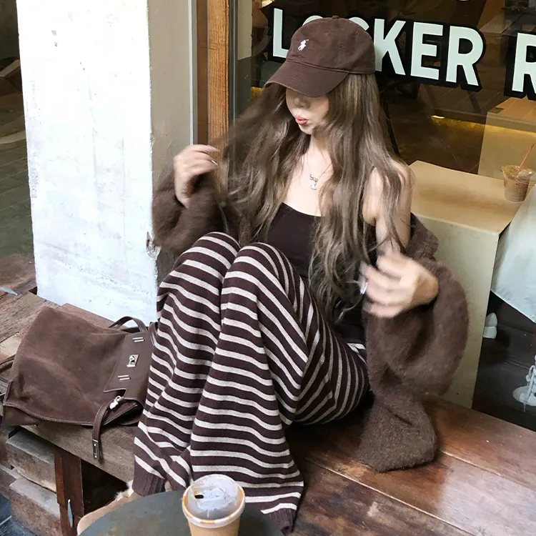 韩系松弛慵懒风条纹针织休闲裤女秋冬低腰垂感软糯显瘦直筒长裤女