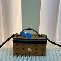 99新 MCM 思斯专属 MCM化妆包LM3737