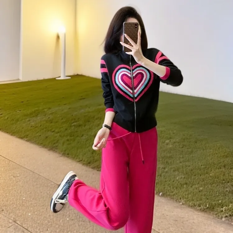 女神范运动套装女2025秋装新款洋气显瘦直筒裤休闲两件套时尚减龄