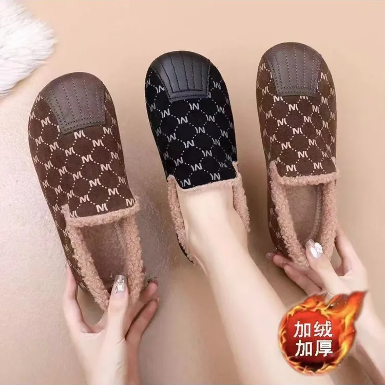 老北京布鞋冬季保暖加绒棉鞋舒适休闲时尚豆豆鞋一脚蹬软底妈妈鞋