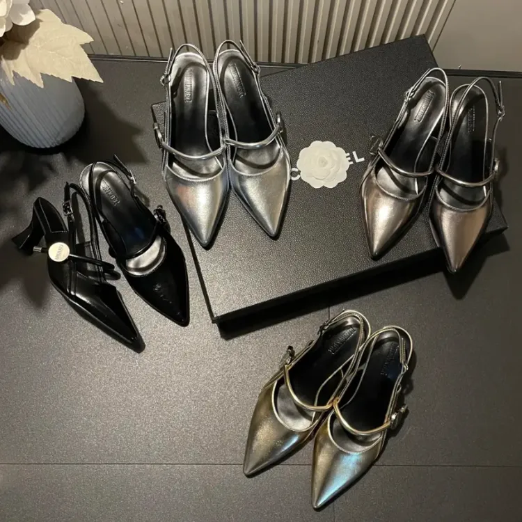2025夏季新款时尚高级感百搭金属牌气质法式网红女爆款尖头高跟鞋