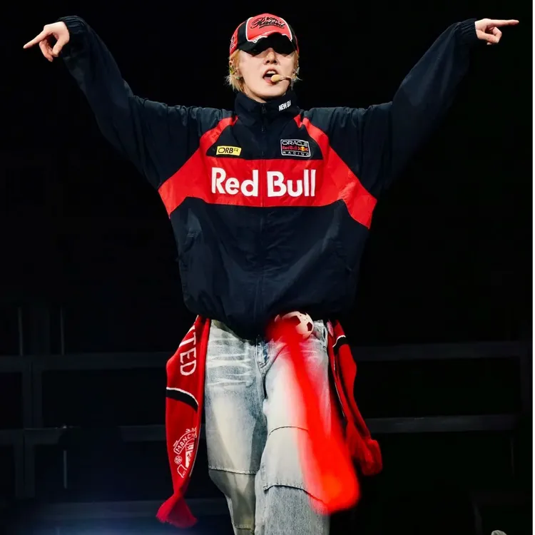 【鹿晗同款】X联名系列-Red Bull美式休闲冲锋上衣三防男女同款P377