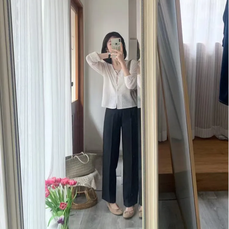 2025夏季新款短款高级感别致休闲百搭气质上衣搭配高腰显瘦裤子女