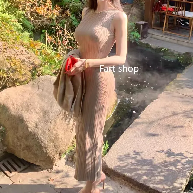 2025秋季新款性感修身包臀长裙纯欲肌理感无袖收腰显瘦女毛针织衫