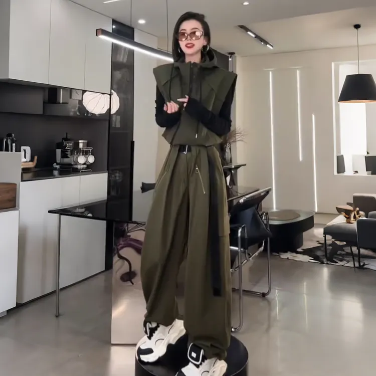 炸街设计感时尚休闲运动套装女2025秋季新款连帽马甲上衣+阔腿裤