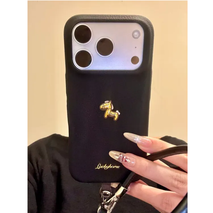 诚星泽马年金箔小马适用苹果17PROMAX手机壳华为OPPO小米VIVO新款