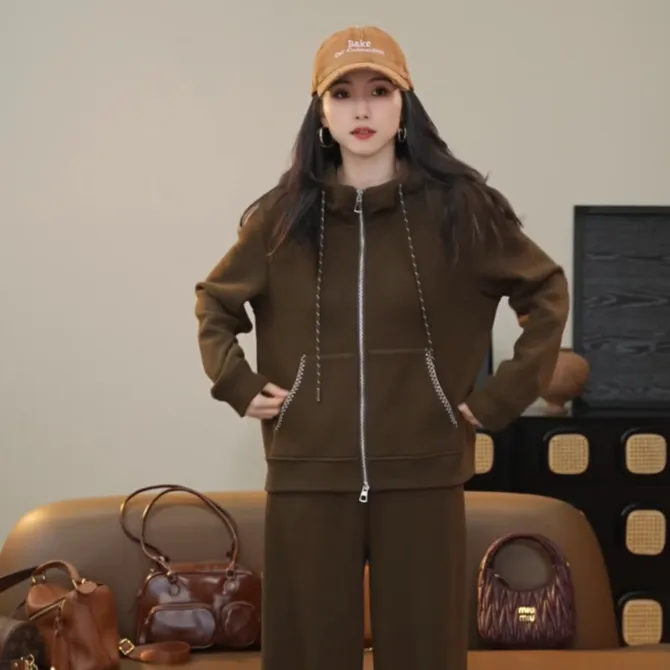 小乖逃休闲时尚绿色外套连帽白色线线螺旋帽绳百搭款S25672