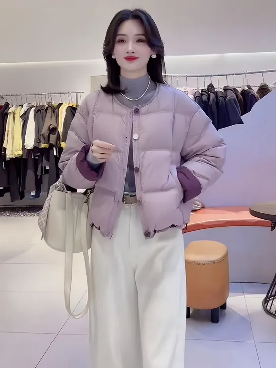 时尚圆领方块泡芙短款白鸭绒羽绒服女冬季新款加厚保暖羽绒服外套