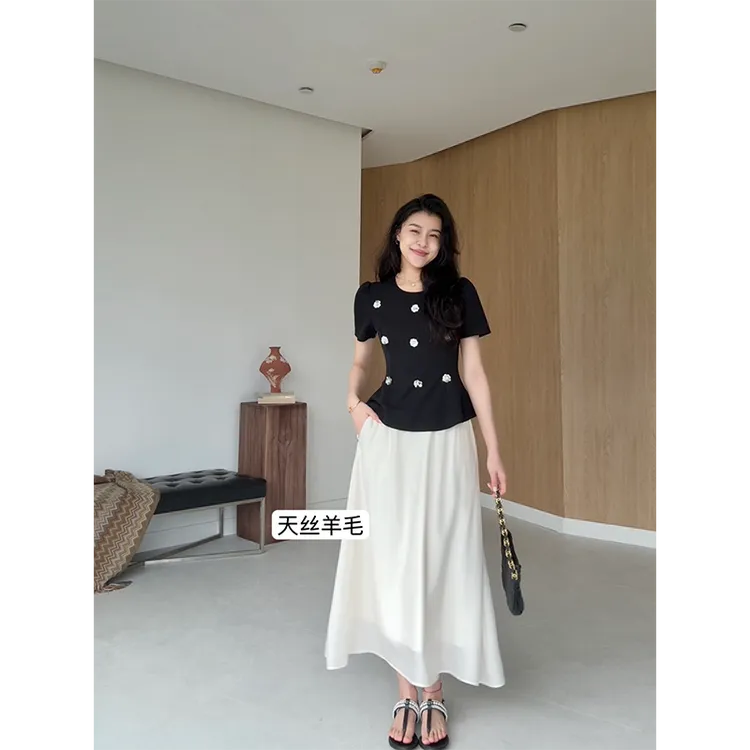 张阿星【山茶小香】韩系千金立体花朵短袖+天丝羊毛半裙 W425A04353
