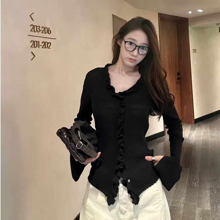 LA 定染咖 木耳边 褶皱 修身针织上衣 32028