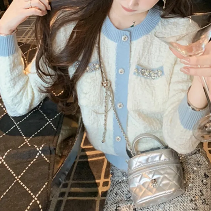 奶油小香肌理感拼接撞色毛衣女春秋慵懒风亮钻外套针织开衫上衣