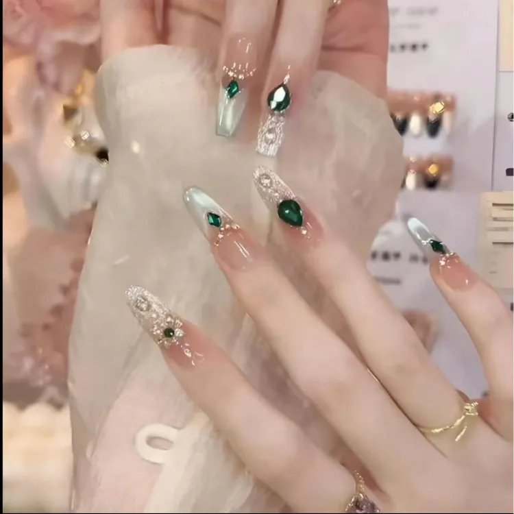 【阿拉丁】轻奢纯手工穿戴甲复古祖母绿宫廷风高级猫眼纯手作美甲贴