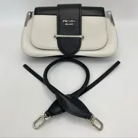 99新 Prada/普拉达 普拉达Sidonie走秀款黑白熊猫屁股包