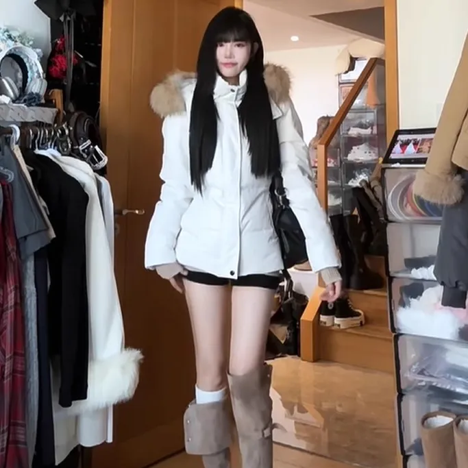 美式复古收腰版白色大毛领羽绒棉服冬季新款修身显瘦保暖棉衣棉袄