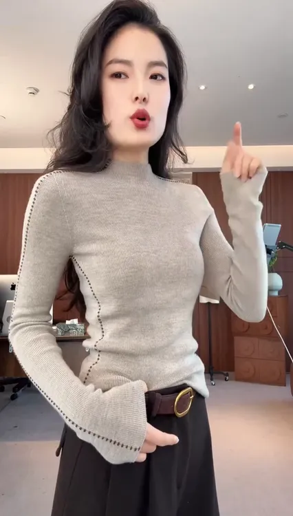 针织衫女2025秋冬新款韩系百搭时尚洋气气质显瘦打底衫