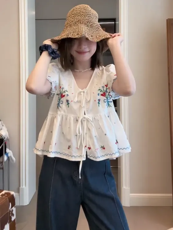 夏季时尚套装轻奢减龄洋气显瘦上衣碎花短袖衬衫蓝色休闲裤套装女