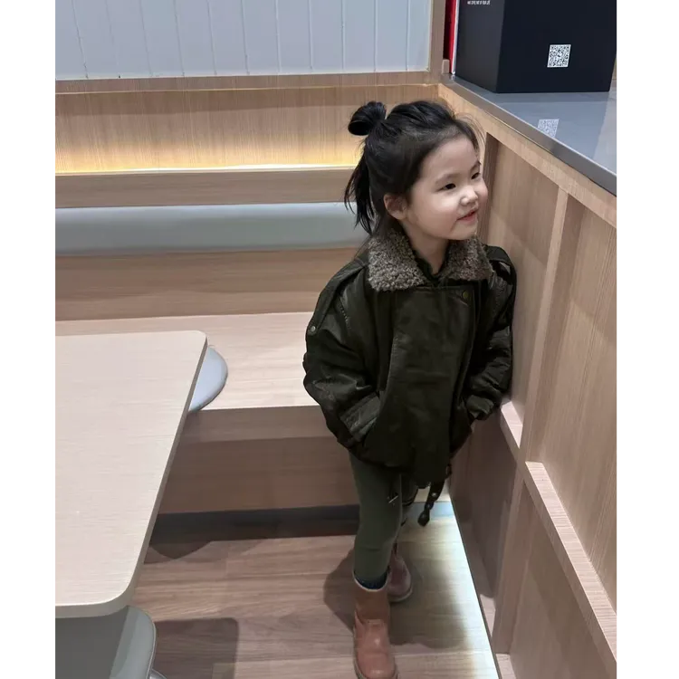 壹妈童装女童韩版休闲风秋冬季外套翻领时髦拉链深绿色洋气宝宝
