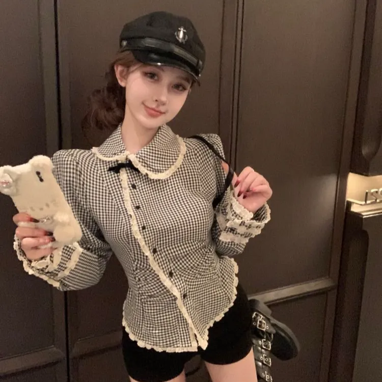 秋冬季2024新款穿搭网红时尚短裤小香风上衣女毛针织衫纯欲开衫