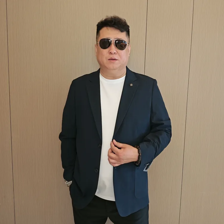 大码男士加肥加大春季修身轻奢纯色胖子商务休闲男西装大码男装DS