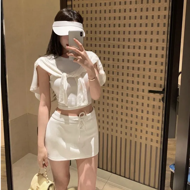 纯欲风时尚套装女夏季2025新款防晒开衫内搭背心高腰短裙三件套装