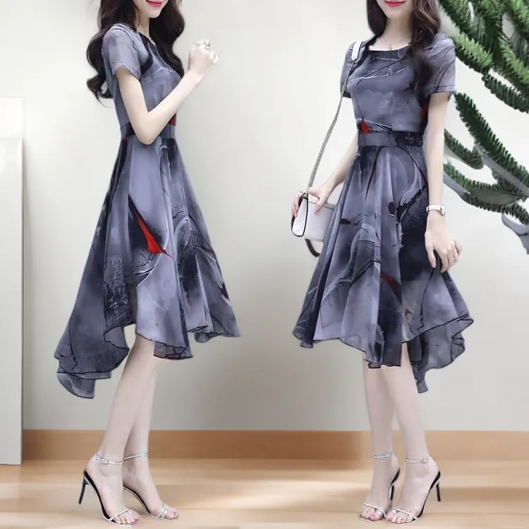 2025夏天新款连衣裙女短袖韩版修身显瘦印花仿雪纺飘燕尾裙仙女裙