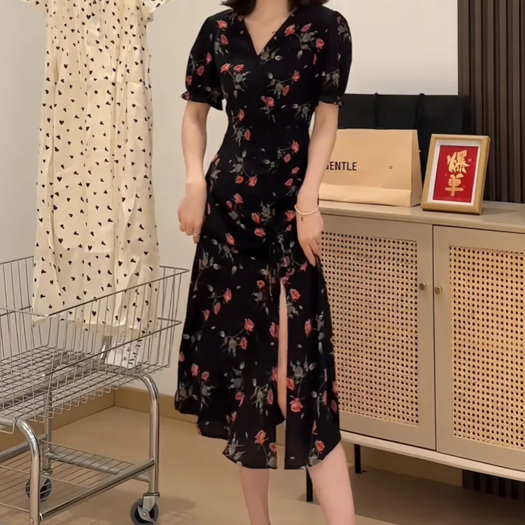 秋季时尚v领法式气质风休闲风收腰显瘦连衣裙碎花开叉气质风长裙