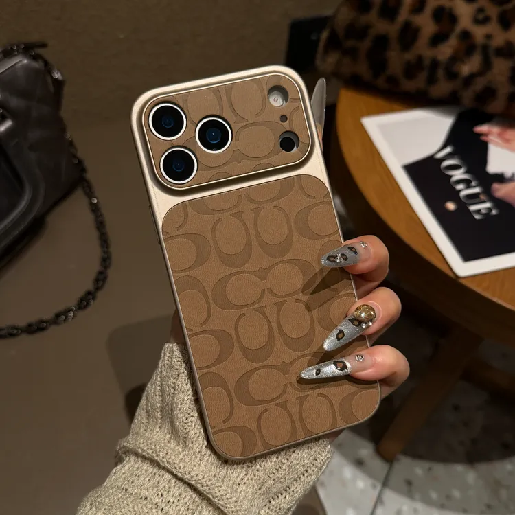 潮牌蔻驰适用iPhone16秒变17苹果17promax手机壳15秋冬14新款13女