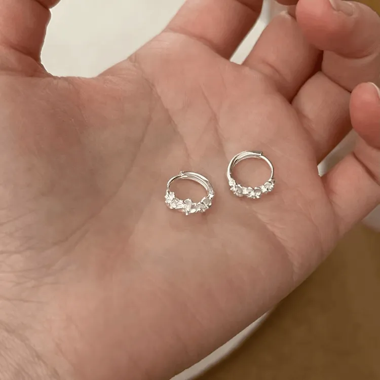 合金耳饰 繁花三朵花耳环轻奢抗过敏洗澡不掉色甜美气质百搭耳饰