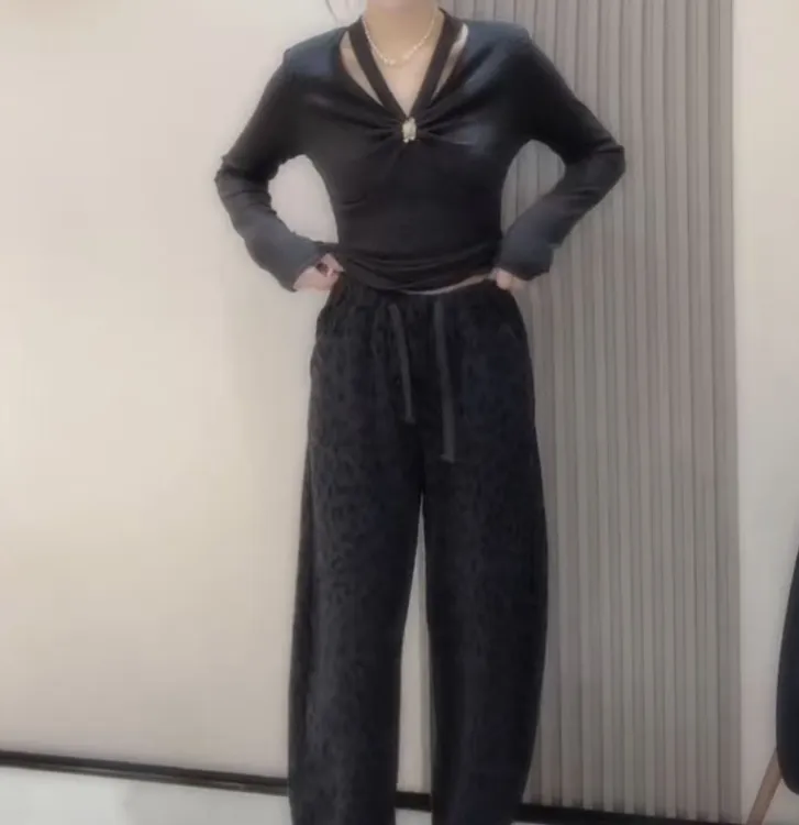 时尚潮流百搭精品女装dgd7304