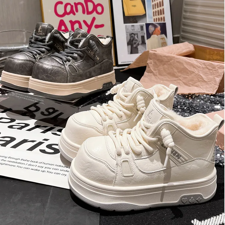 5CM增高~厚底白色雪地靴女2025冬季加绒小短靴毛毛棉鞋加绒板鞋女