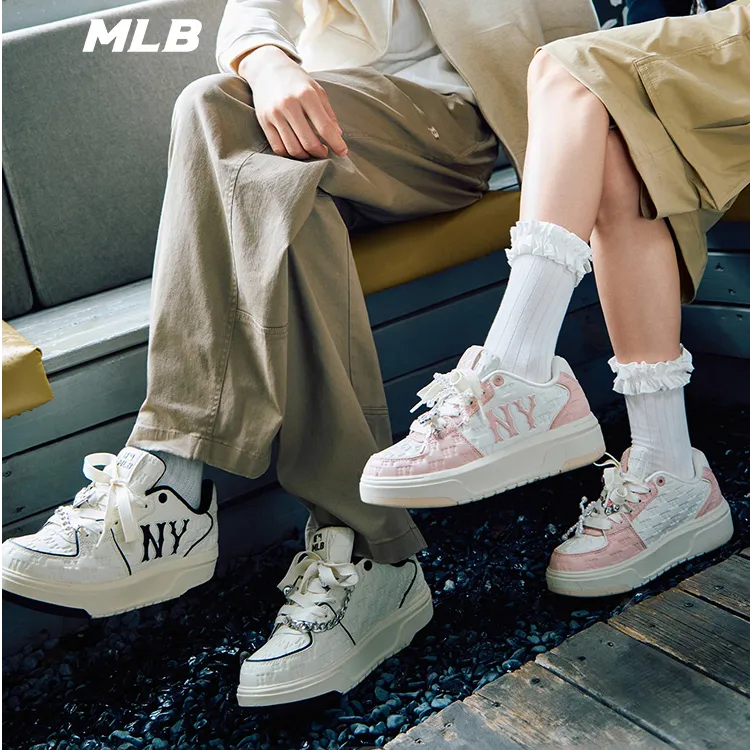 MLB张康乐同款情侣印刻老花复古运动板鞋25秋冬新款3ASXE015N[新]