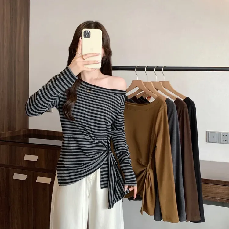 大码女装2025秋季新款不规则设计感收腰条纹甜辣斜肩长袖T恤