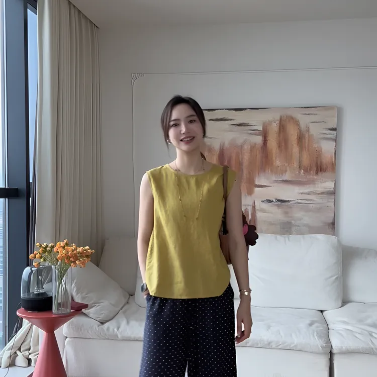 【余欢欢】夏季休闲百搭透气时尚后背扣子无袖小衫-YHW50541