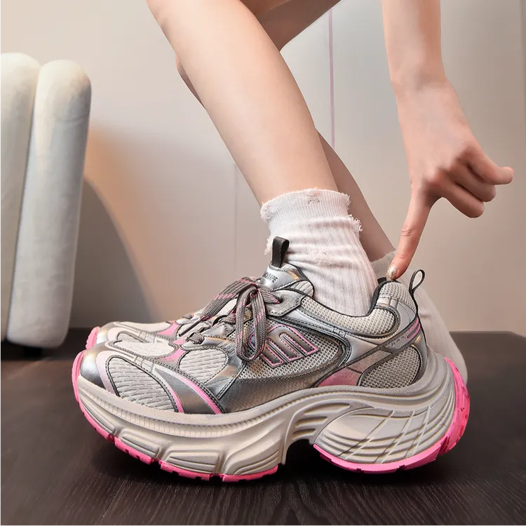 小个子这样穿~增高老爹鞋女款旗舰店正品2025新款超轻便老爹鞋子